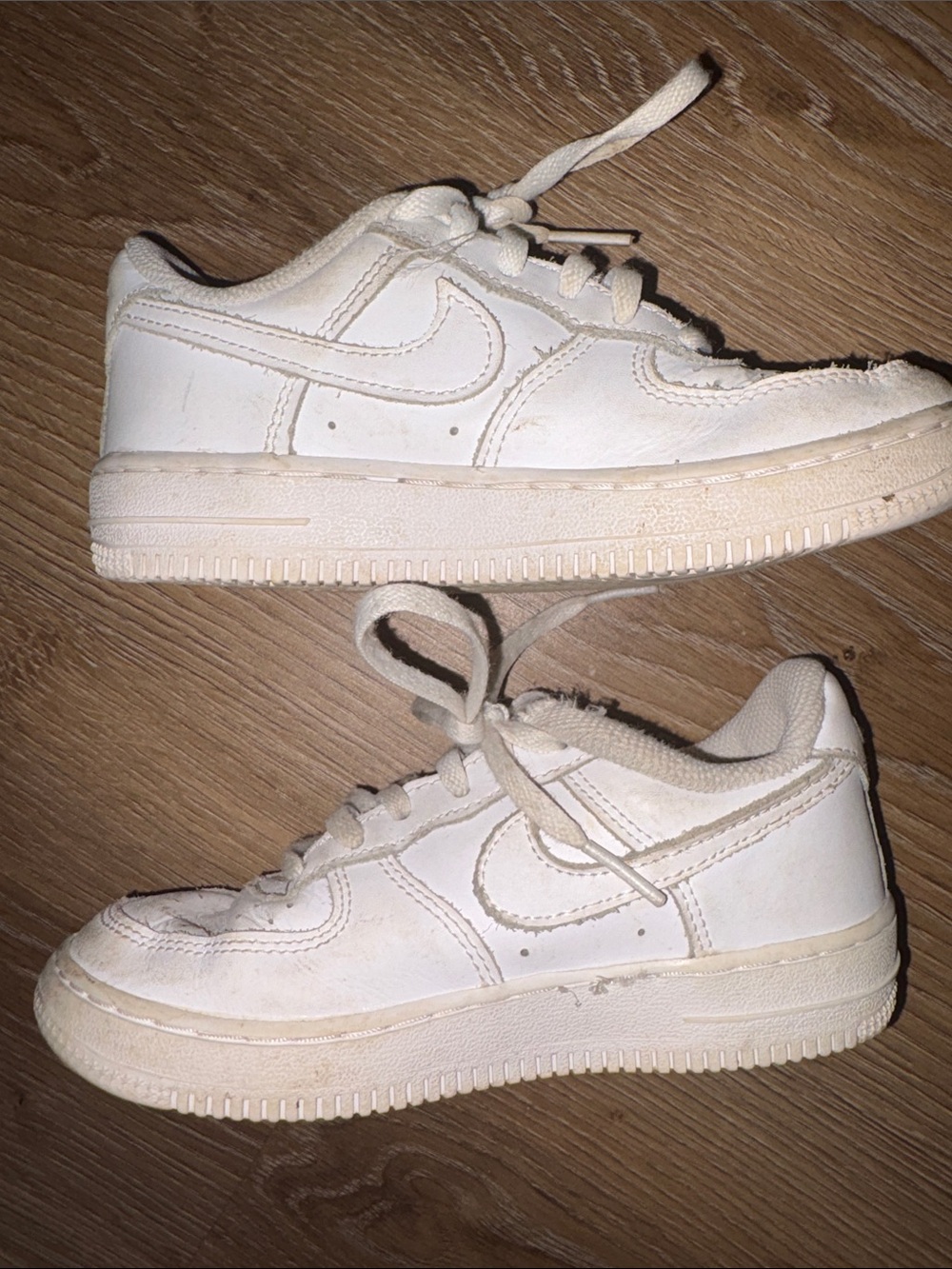 OFFERS OPEN! Kids toddler boys 12c Nike Kids White Low-Top Sneakers